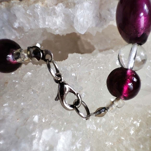 Purple Frosted Foil Glass and Clear Graduated Flat Bead Vintage Bracelet - Picture 3 of 6